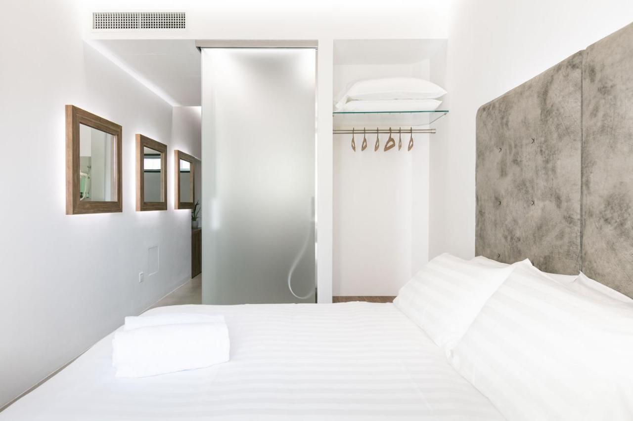 Domus Cavour Rooms&Suites ティラーノ エクステリア 写真