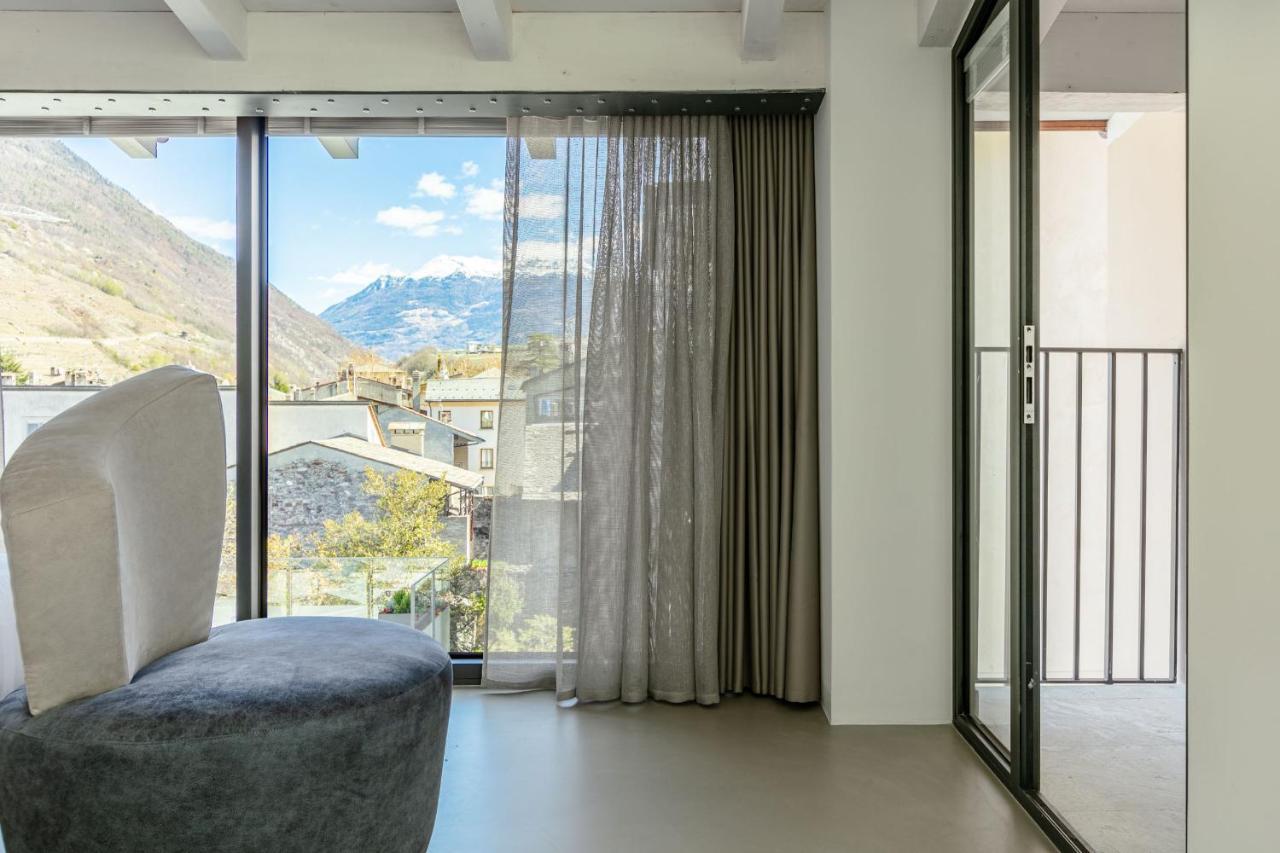 Domus Cavour Rooms&Suites ティラーノ エクステリア 写真