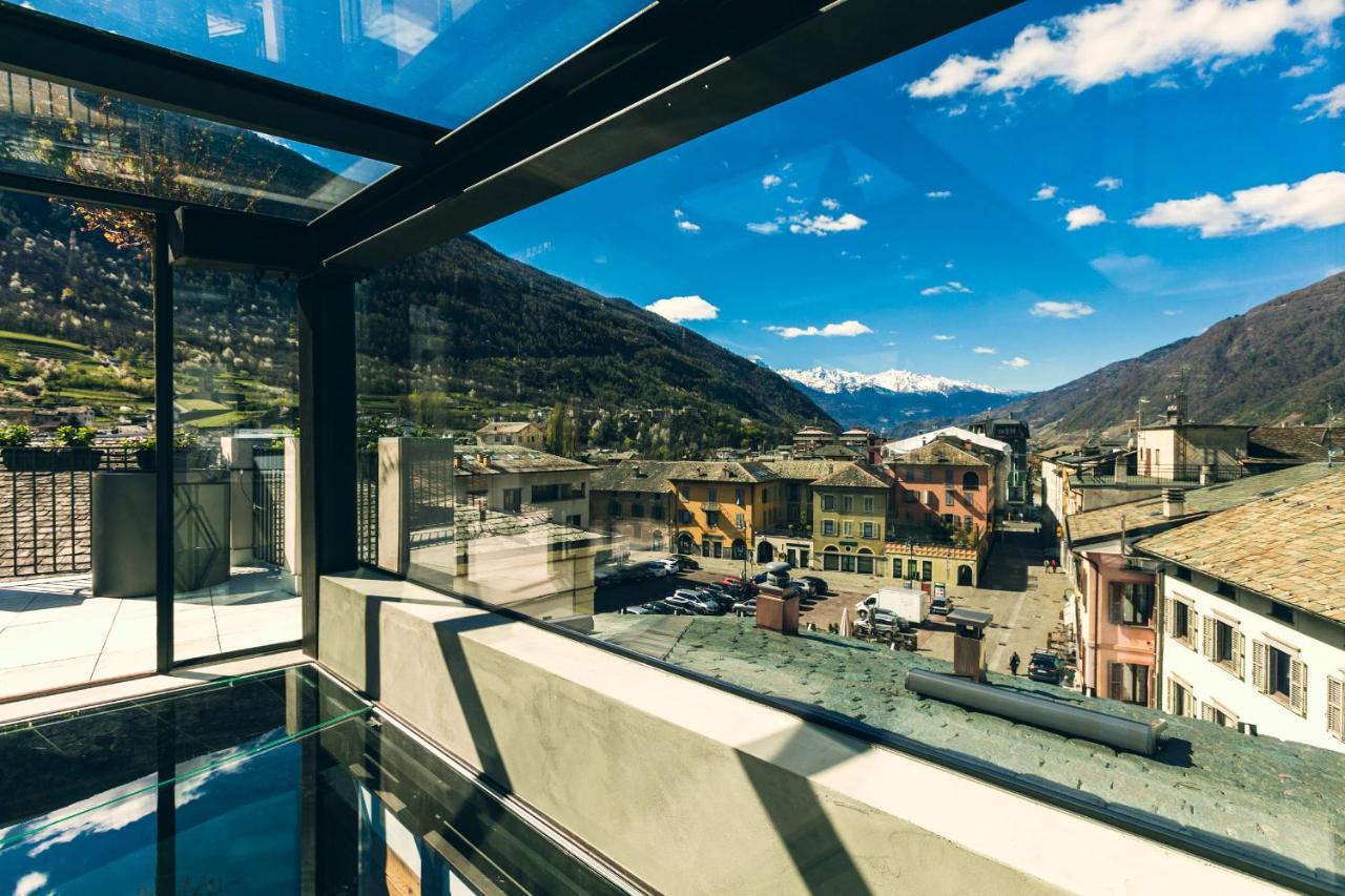 Domus Cavour Rooms&Suites ティラーノ エクステリア 写真