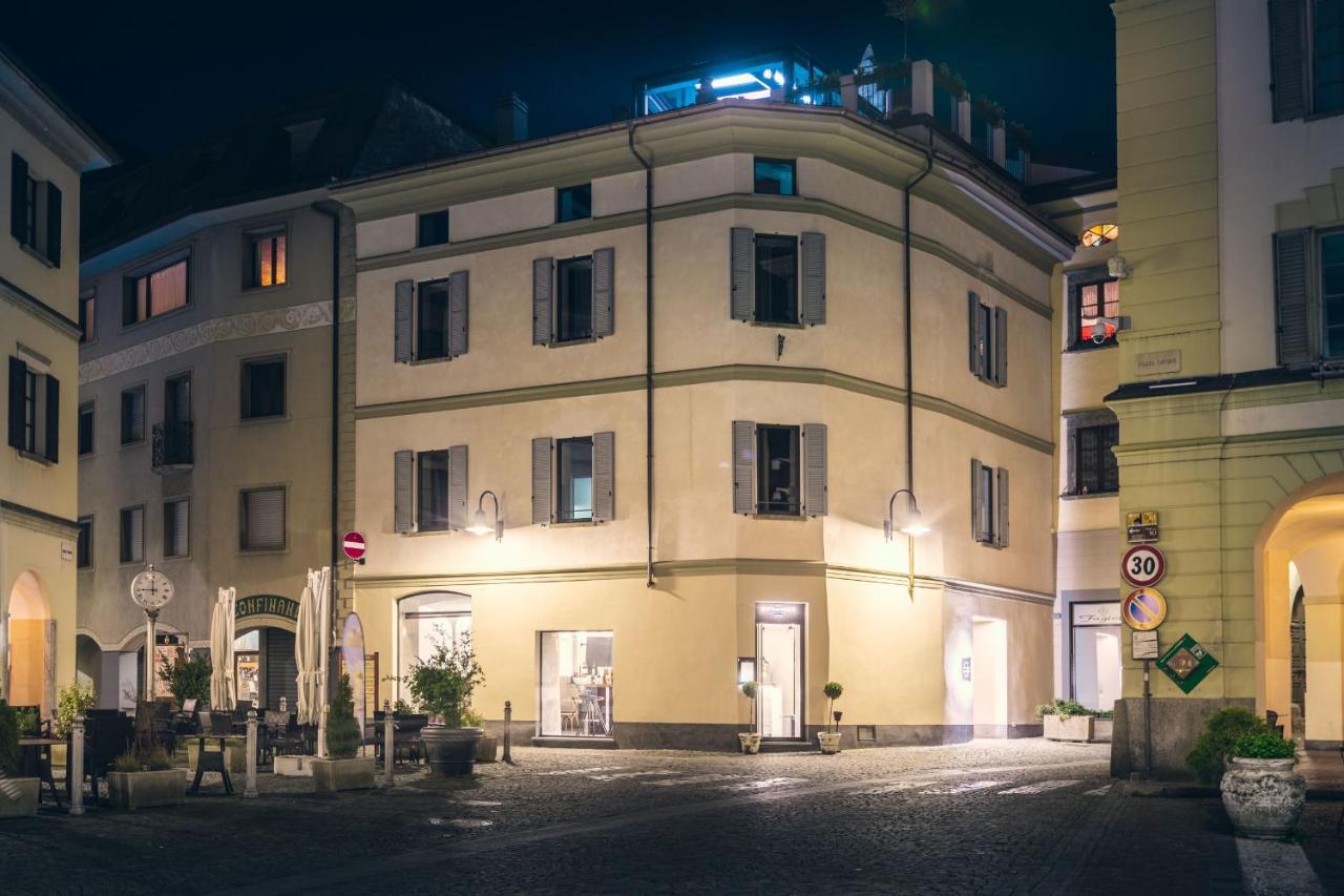 Domus Cavour Rooms&Suites ティラーノ エクステリア 写真