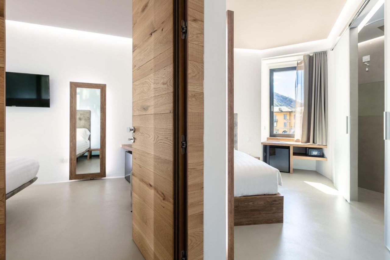 Domus Cavour Rooms&Suites ティラーノ エクステリア 写真