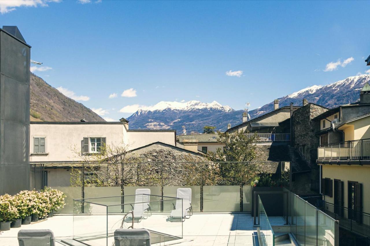 Domus Cavour Rooms&Suites ティラーノ エクステリア 写真