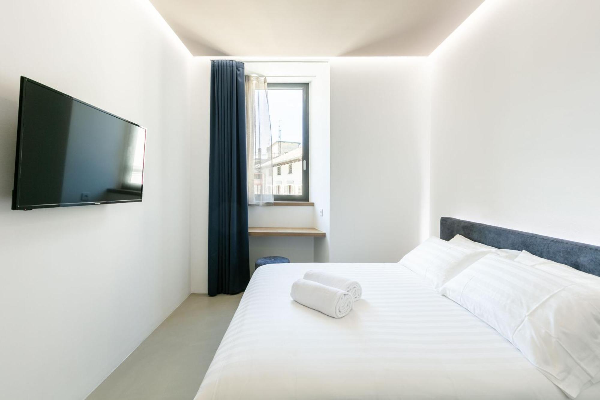 Domus Cavour Rooms&Suites ティラーノ 部屋 写真