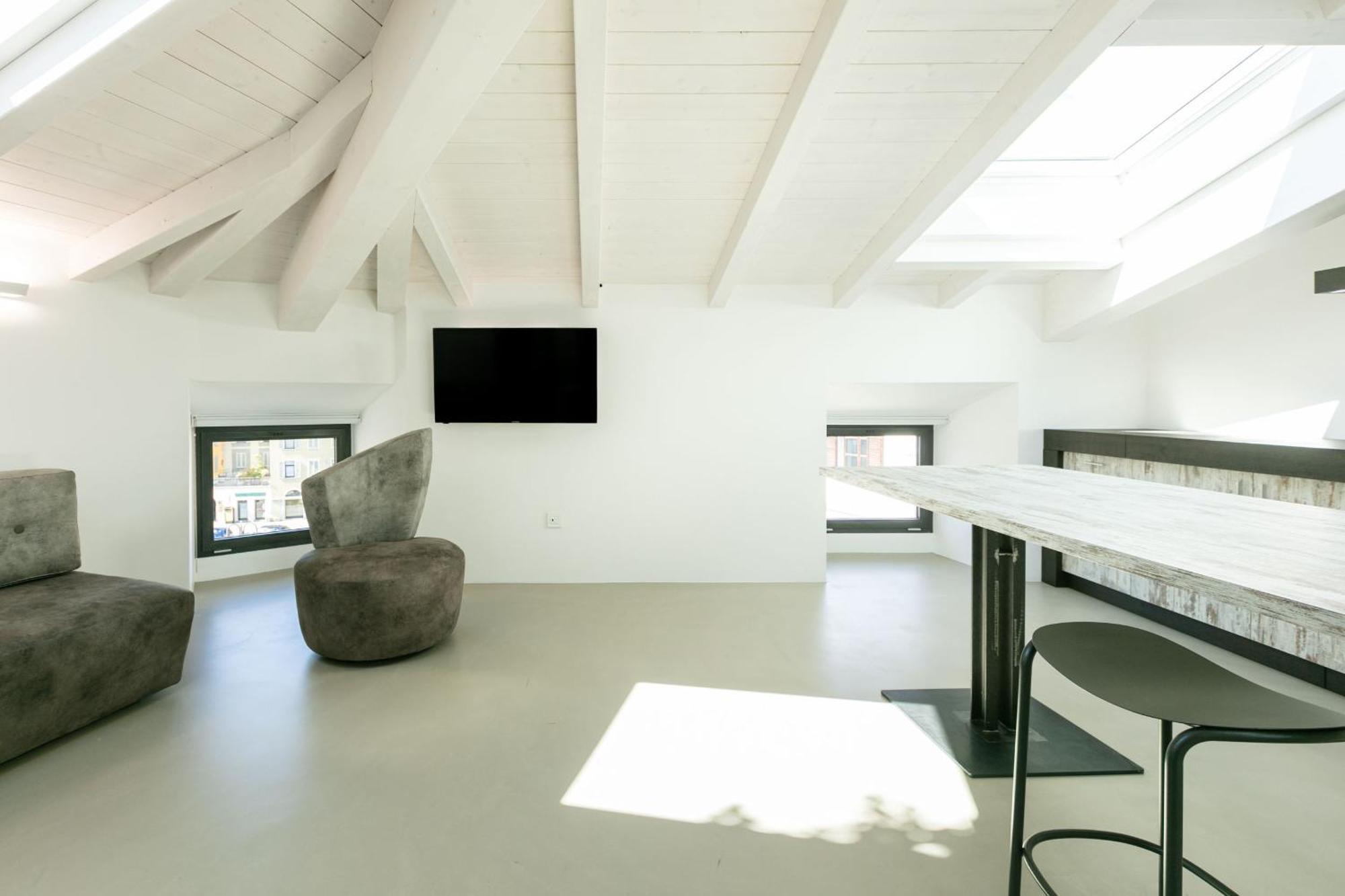 Domus Cavour Rooms&Suites ティラーノ 部屋 写真