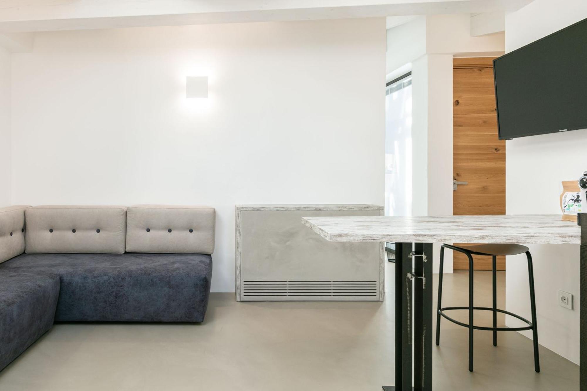 Domus Cavour Rooms&Suites ティラーノ 部屋 写真