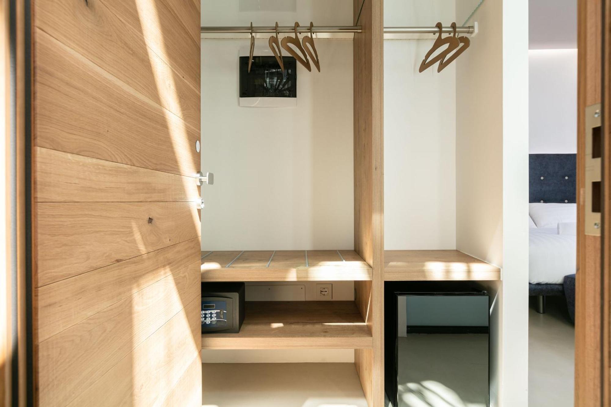 Domus Cavour Rooms&Suites ティラーノ 部屋 写真